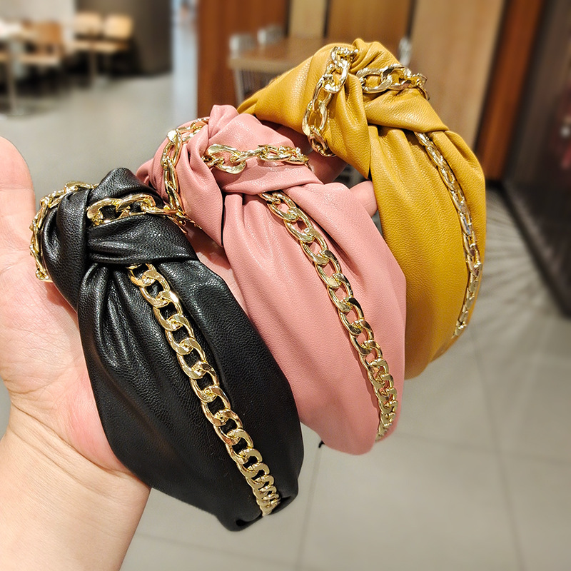 Cross-Border Hot Selling European and American New Pu Knotted Headband Fashionable Wide-Brimmed Chain Hairpin Metal Chain Leather Hair Accessories Cross-Border Hot Selling European and American New Pu Knotted Headband Fashionable Wide-Brimmed Chain Hairpin Metal Chain Leather Hair Accessories