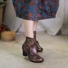 琢皮师 断码牛皮复古盘扣圆头粗高跟印花手工真皮女靴子秋冬新女