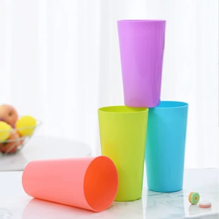 Разноцветный пластиковый стакан 12 oz для игр и праздников