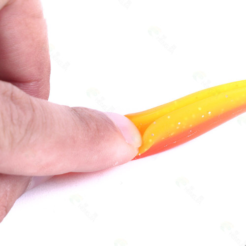 HENGJIA Hengjia fishing gear Luya soft bait two-color T tail curly tail 5cm7cm9cm soft worm bait Luya bait