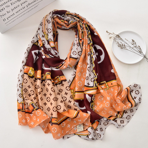 New Korean-style all-season cotton-linen scarf, fashionable and stylish, with a comfortable hand feel, travel and vacation shawl, sun protection silk scarf