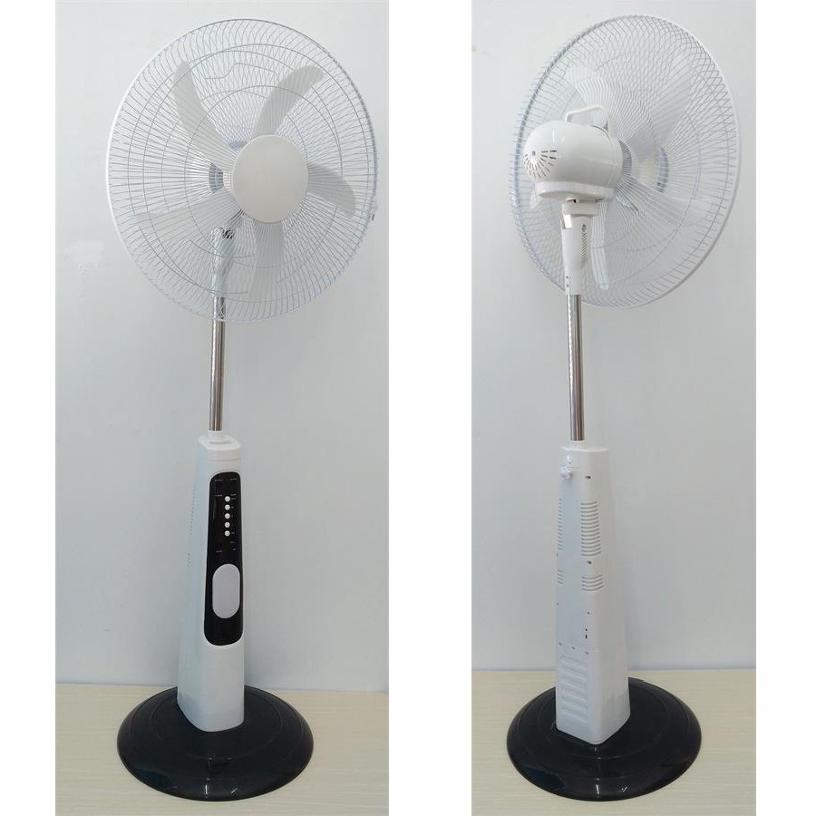 Ventilador de piso recargable de 18 pulgadas con batería de gran capacidad con iluminación de ventilador de emergencia de carga de teléfono móvil