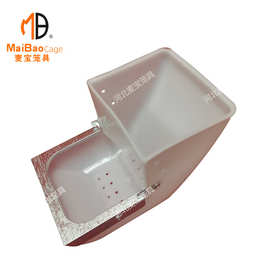 兔设备用品料盒料槽 兔场塑料一体食盒 食盒带漏粉孔一体式料盒