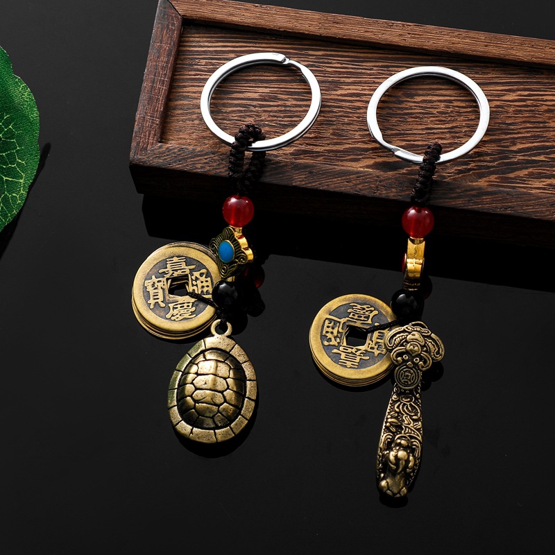 Puesto de venta caliente en lugares escénicos Cinco emperadores dinero latón llavero de coche calabaza de cobre joyería colgante regalo de evento