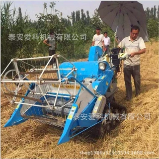 大量外贸出口小型水稻联合收割晒机丘陵山坡地都能使用稻麦收割机