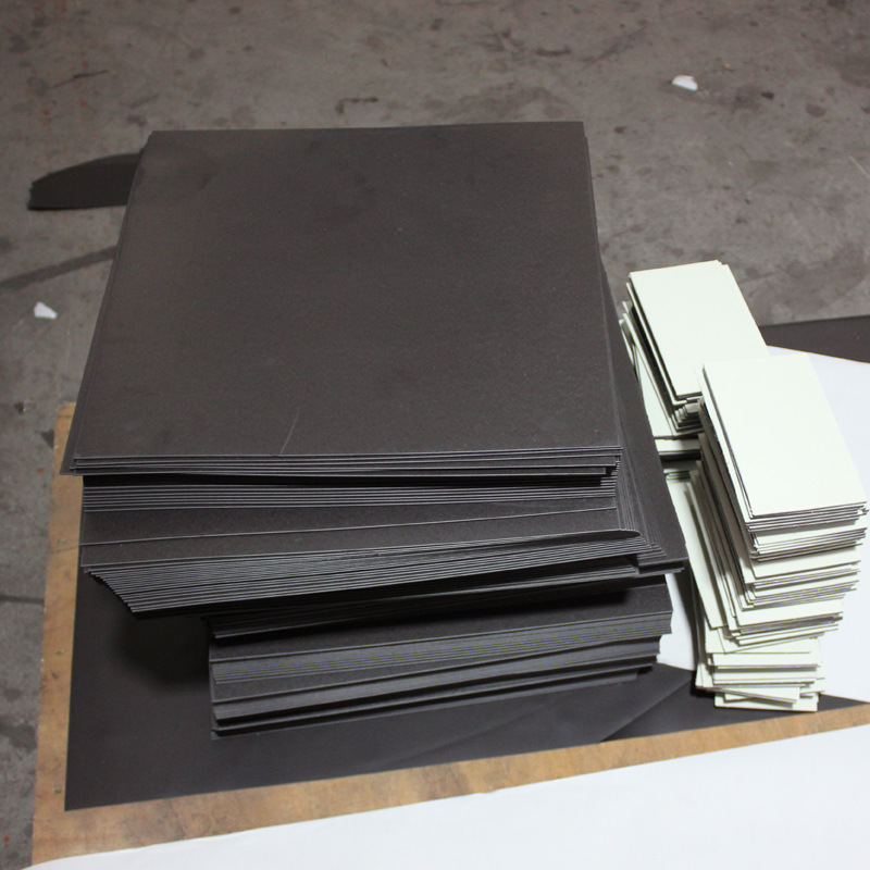 厂家直销橡胶磁条，橡胶磁片，橡胶磁板，广告磁条，量大优惠！