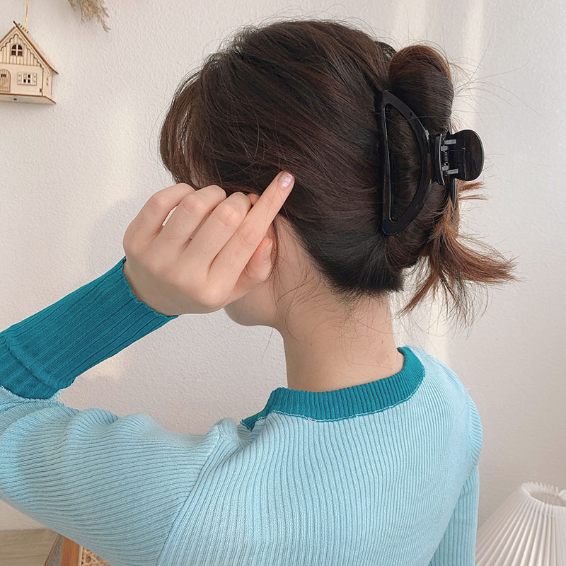 Corea del Sur Dongdaemun importado francés Chanel estilo elegante perla clip de pelo clip lateral espalda Cabeza horquilla superior clip