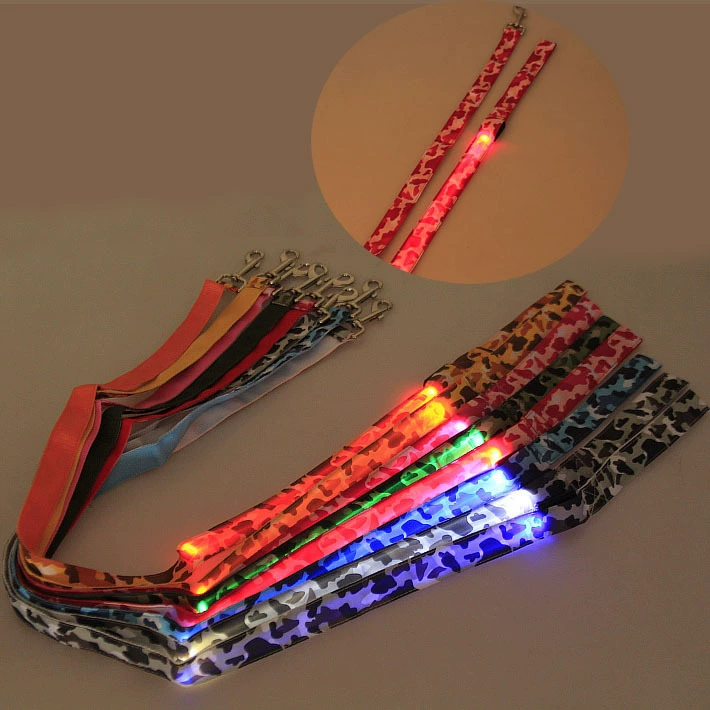 Светящийся Камуфляжный поводок на шнурке Светодиодные товары для домашних животных мигающий поводок для собак средних и маленьких собак Универсальный светящийся поводок для выгула собак