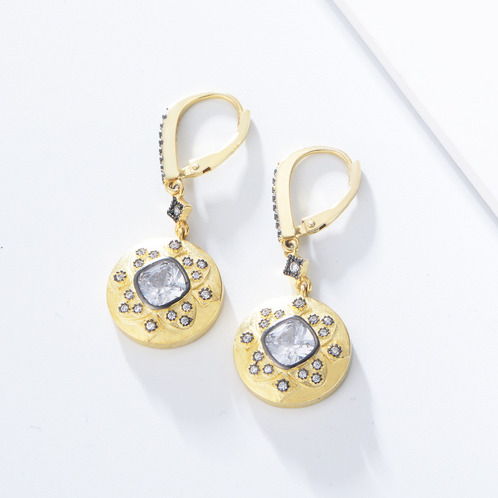 Transfronterizo Venta caliente estilo europeo y americano corte vintage pendientes s925 plata micro incrustaciones de circón electroplated mate 14K pendientes de oro