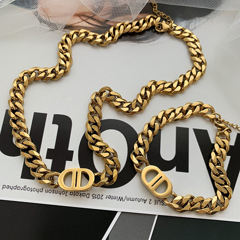 Heavy high quality Heavy Chain Gold Letter Titanium Steel Necklace Women's European and American Ins Internet Celebrity Hip Hop Short Clavicle Chain Bracelet Heavy high quality Heavy Chain Gold Letter Titanium Steel Necklace Women's European and American Ins Internet Celebrity Hip Hop Short Clavicle Chain Bracelet
