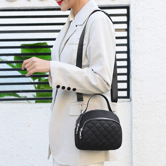 Embroidered Handbag Women's Casual Large Capacity Rhombic Shoulder Bag Women's Multifunctional Crossbody Bag Export Wholesale