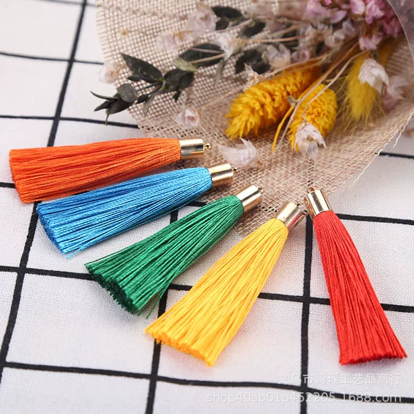 5.5CM tassel pendant decorative accessories small size plastic cap weight cap tassel bookmark hanging ear vertical polyester DIY