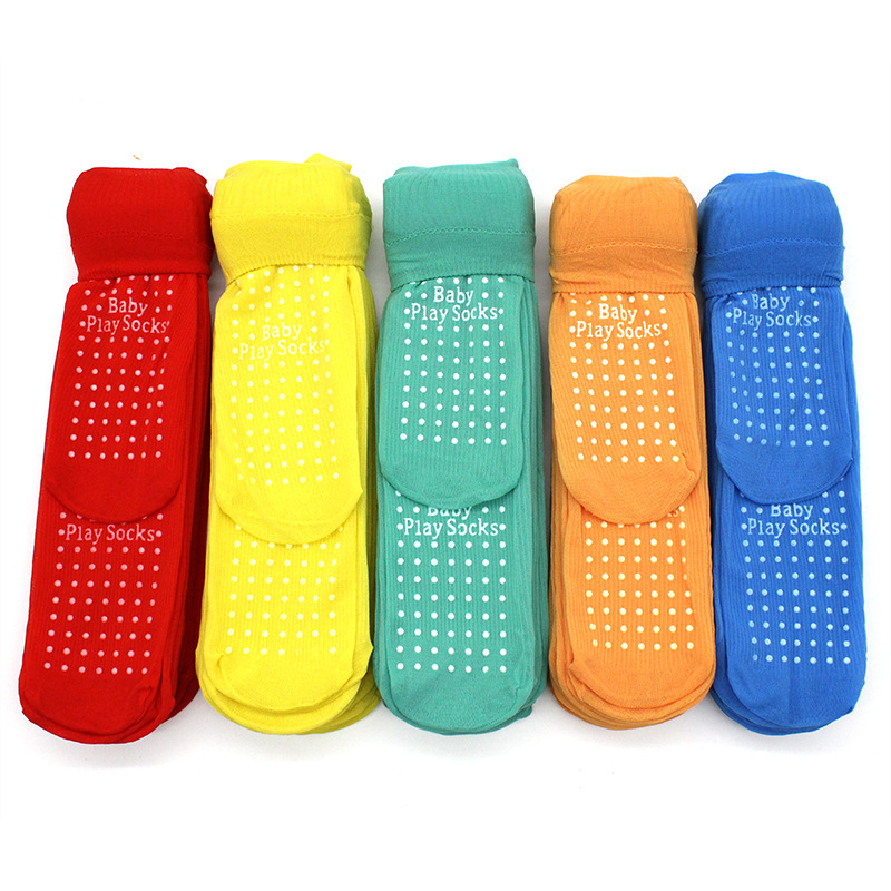 Popular Kidsren's Non-Slip Socks Mid-Tube Adult Playground Adult Indoor Trampoline Paradise Hot Selling Logo Dot Socks