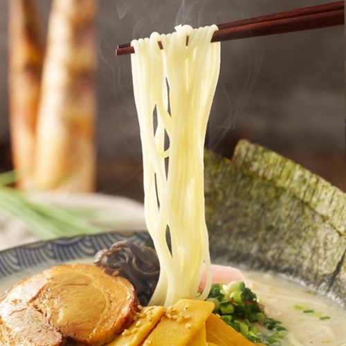 New date ramen talks about pork bone barbecued pork golden soup fat beef instant noodles instant noodles mixed noodles non-fried instant noodles bagged wholesale