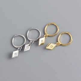 耳钉;耳环;戒指