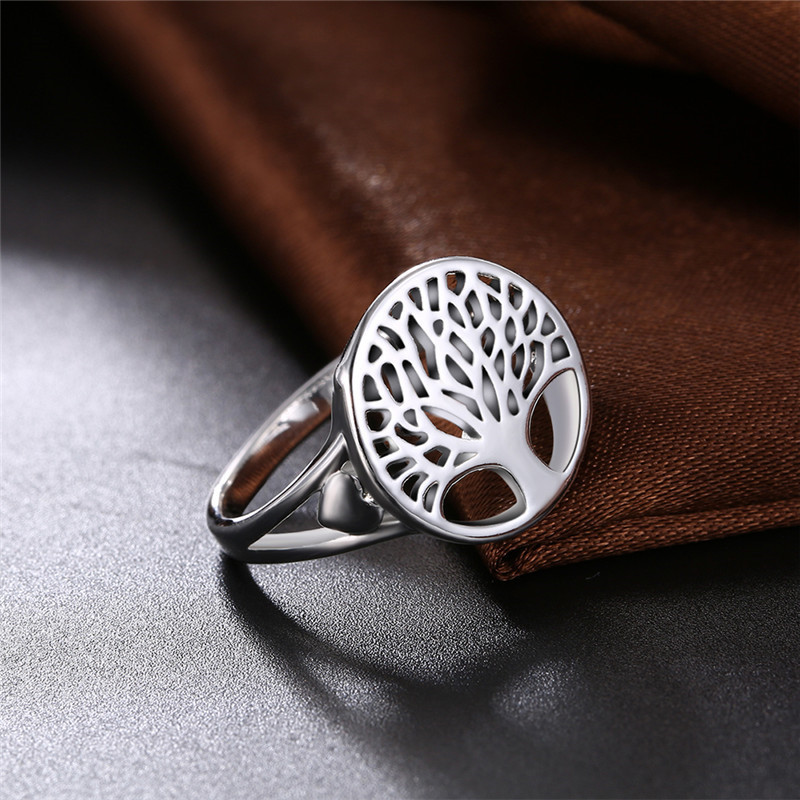 Bold Sculptural Wide Band Ring With Twisted Texture Unisex Style_voghion.com
