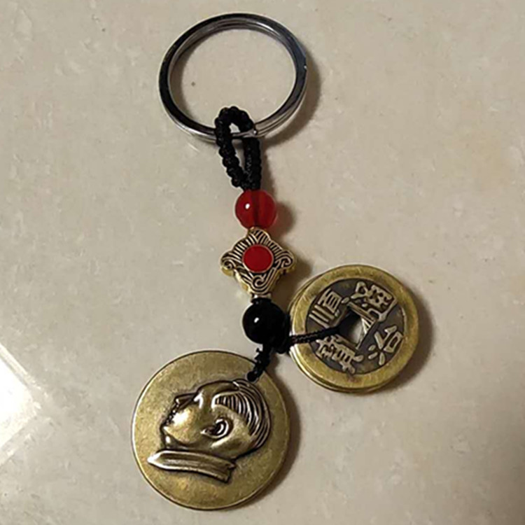 Puesto de venta caliente en lugares escénicos Cinco emperadores dinero latón llavero de coche calabaza de cobre joyería colgante regalo de evento