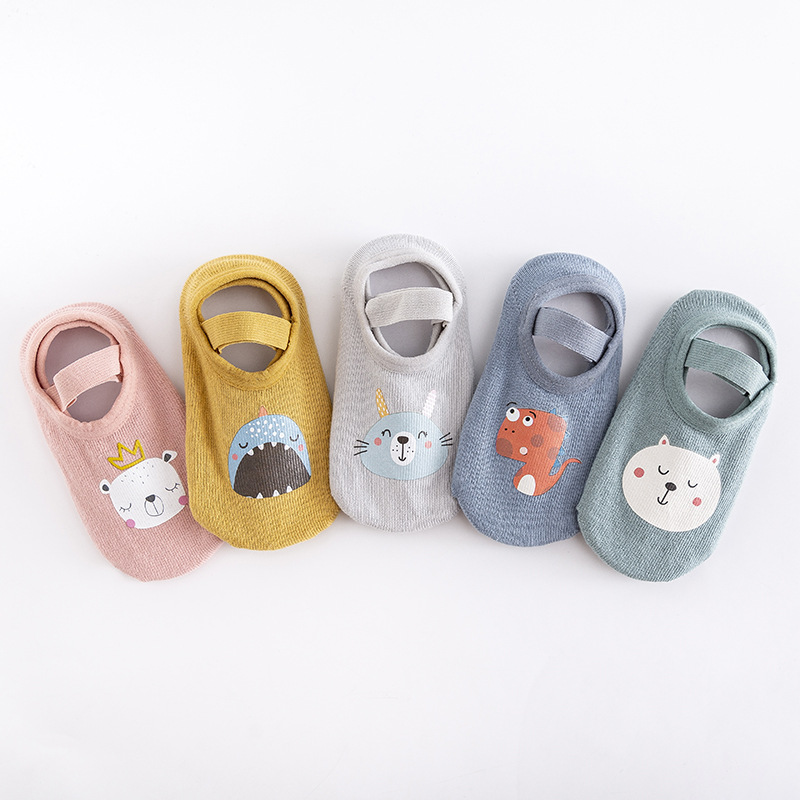 Cartoon children's non-slip cotton socks for early age 4