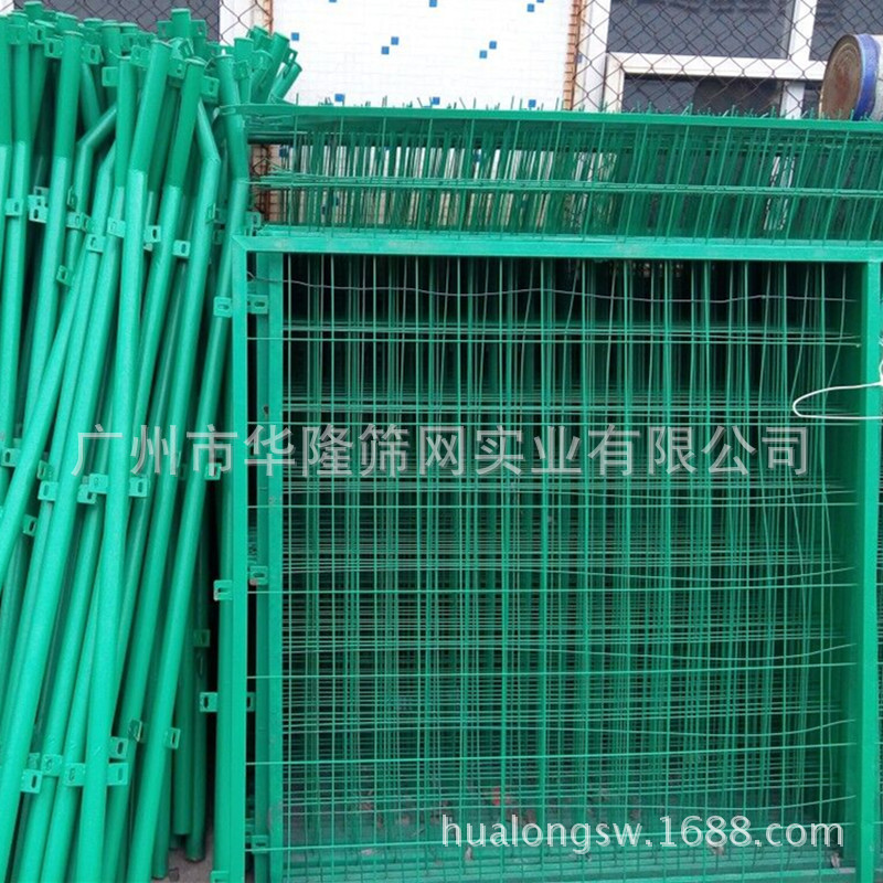 供应包塑防护网 pvc社区围栏 草坪防护网