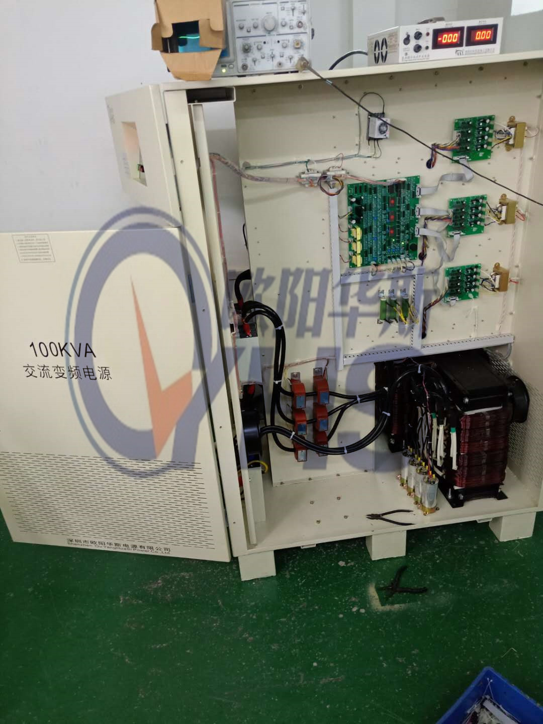 ����100KVA��Ƶ��Դ�������������Գ��ڷ�������440V/60HZ