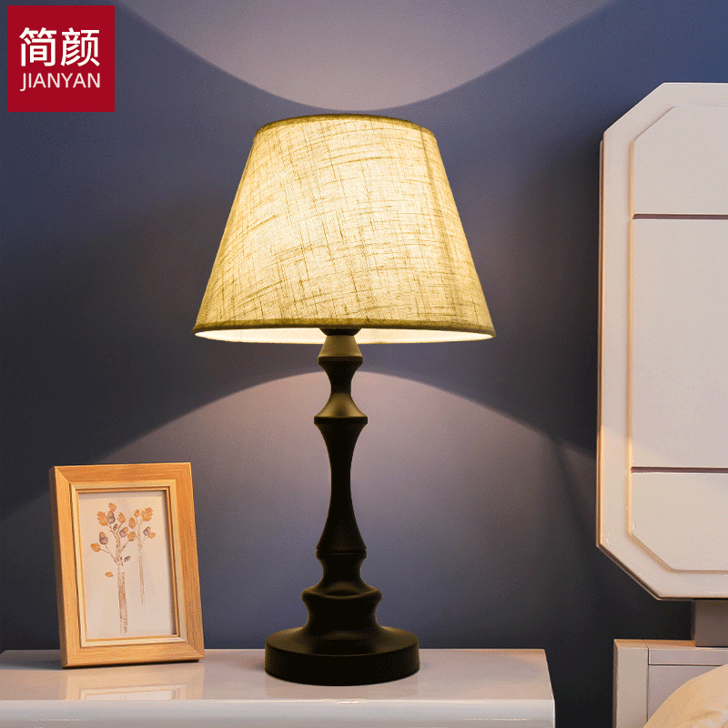 欧式客厅铁艺装饰台灯 家用卧室简约led床头小夜灯布艺阅读台灯