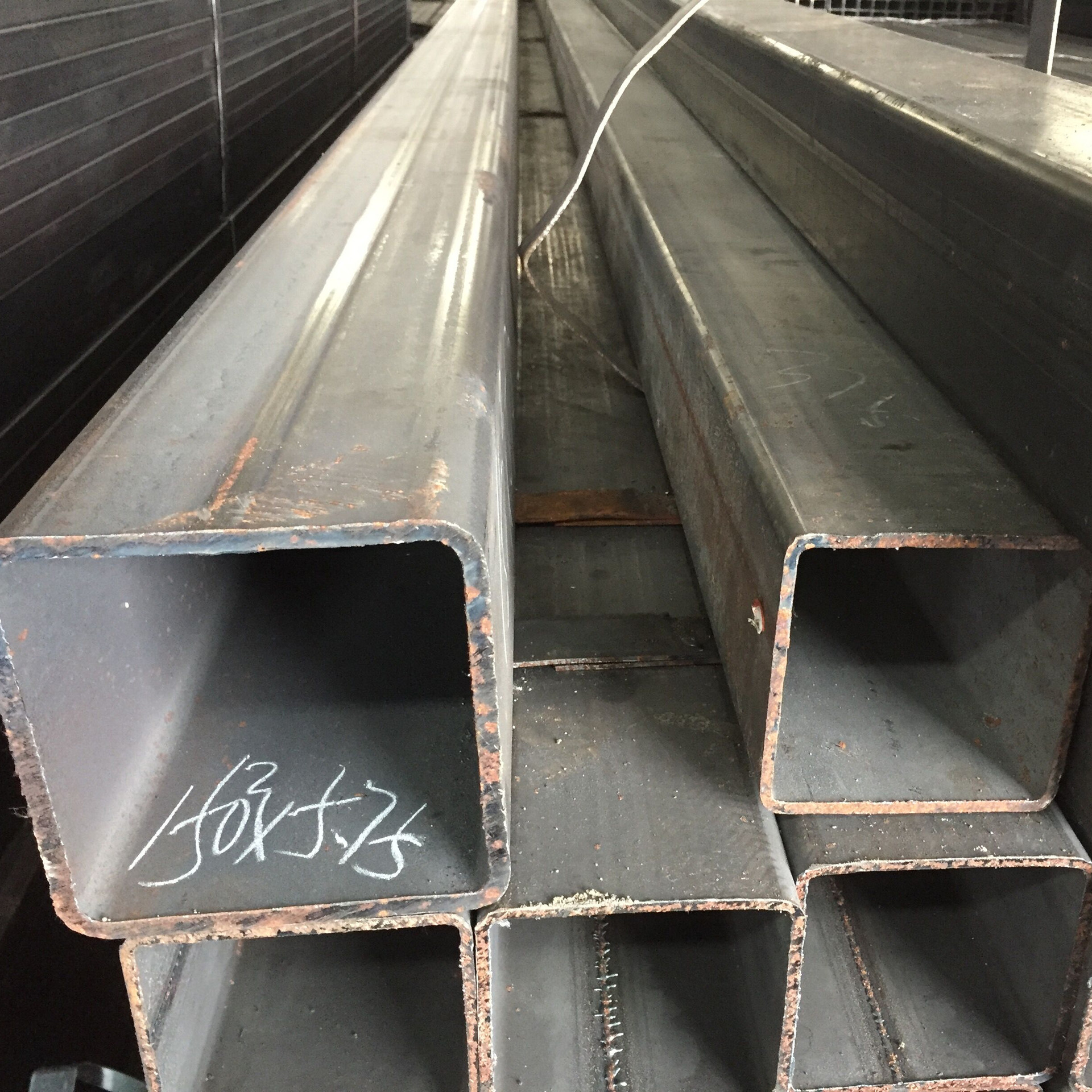 天津友发Q355B方管 Q345B镀锌方管 100*100方管 大量批发