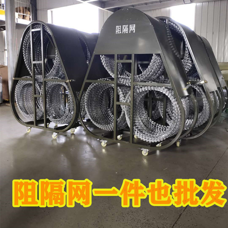 防暴阻隔网厂家 厂家批发防暴阻隔网 三桶阻隔网