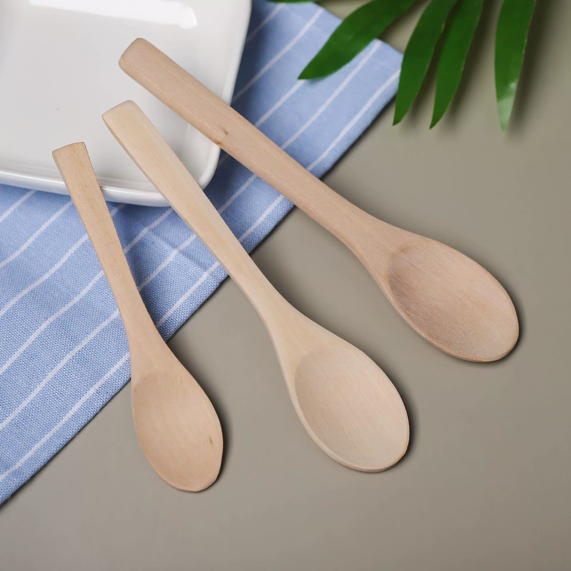 Маленькая деревянная ложка, ложка для меда, ложка из натурального дерева, ложка для мороженого, с возможностью гравировки, бытовая ложка, детская посуда, деревянная ложка.