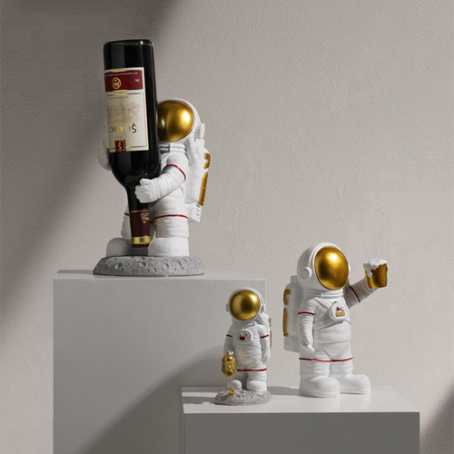 Nordic creative astronaut astronaut small ornaments resin light luxury room TV cabinet desktop soft decoration gift