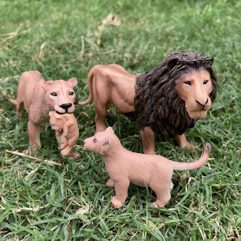 Cross-Border Feline Animal Model Simulation Lion Male Lion Female Lion Cub Set Solid Toy Ornaments