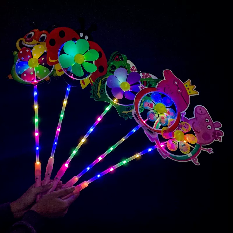 Светящаяся вертушка с животными LED