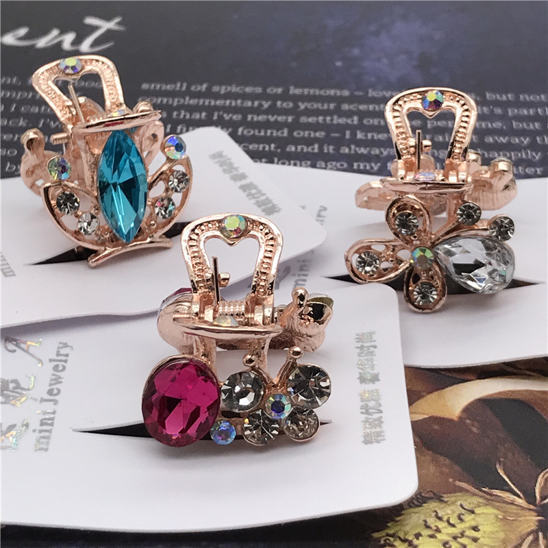 20 estilo de aproximadamente 2,5 cm plateado diamante incrustado pequeño clip superior con clip de horquilla de tarjeta dos yuanes tienda de accesorios para el cabello accesorios para la cabeza