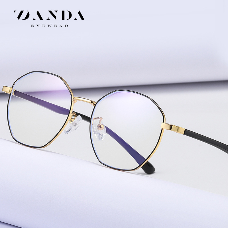 fashionable glasses for men and women