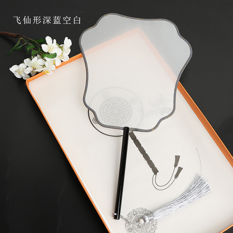 Pintado a mano estilo antiguo ventilador en blanco al por mayor pluma fina pintura a mano alzada superficie de ventilador de caligrafía mango largo ventilador redondo hecho a mano material de bricolaje