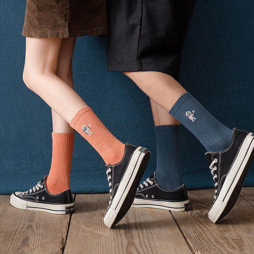 Couple socks autumn and winter solid color ins trendy embroidered cotton mid-calf socks astronaut mid-calf socks sports trendy socks