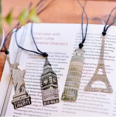 Creative stationary European and American retro iron tower metal bookmarks creative aesthetic bookmark 4 selection