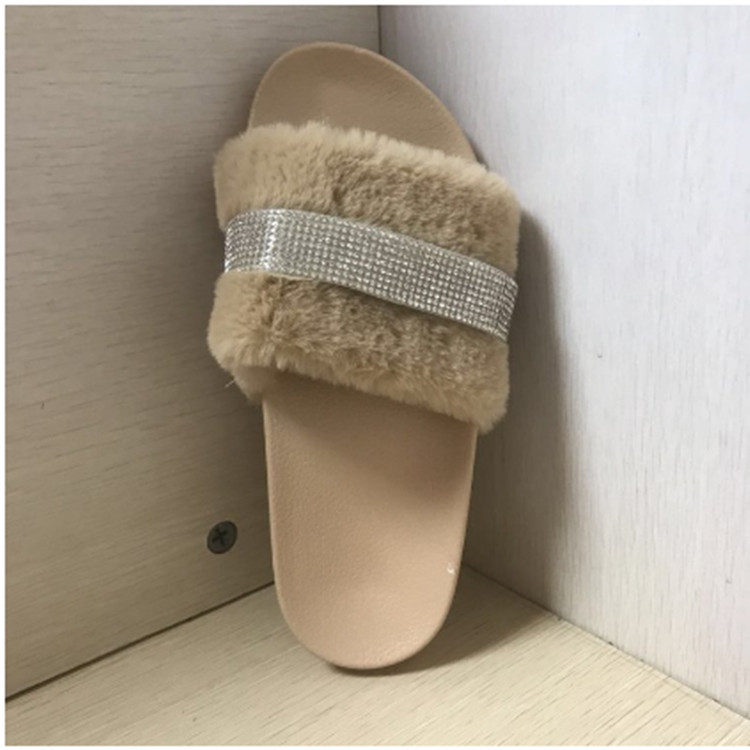 2021 nuevos zapatos de mujer de comercio exterior zapatos de mujer transfronterizos sandalias de plataforma de diamantes de imitación de felpa zapatos de mujer Zapatillas peludos zapatos de mujer