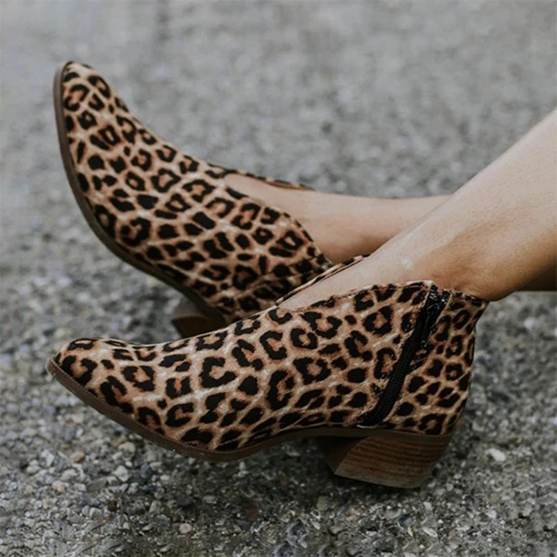 Autumn capacious low boots pointed-toe with zipper