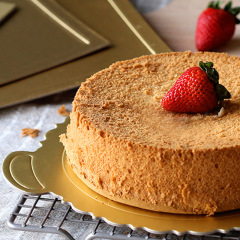 廠家批發加厚花紋慕斯圓形金色蛋糕底托食品級西點芝士底托帶手柄