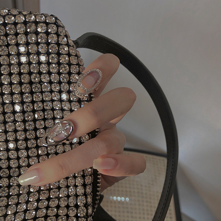Small design fashionable ring for nails