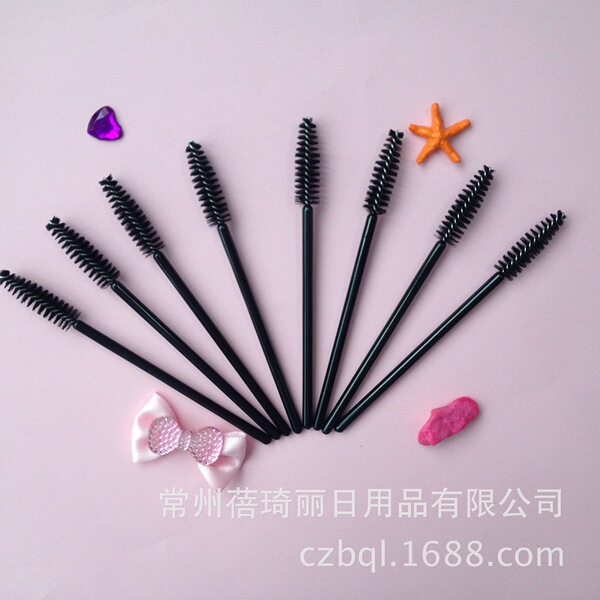 Disposable black nylon handheld brush for eyelashes