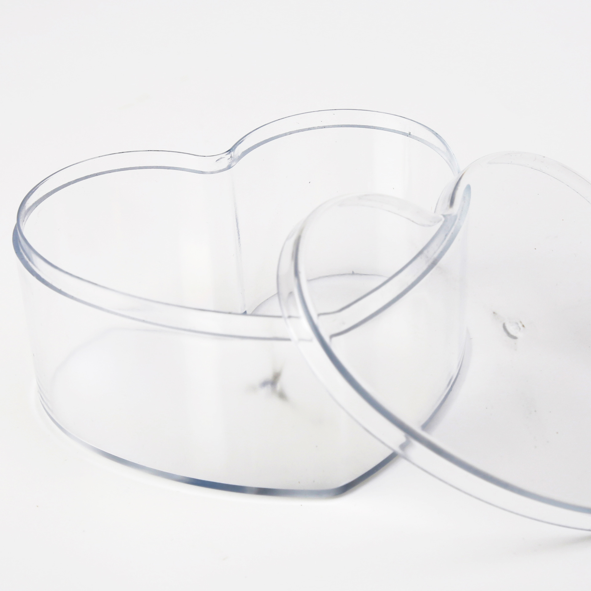 Caja de plástico duro con forma de corazón para regalo de amantes del dulce, con tapa de PS acrílico, caja pequeña para almacenamiento y embalaje de dulces de boda.