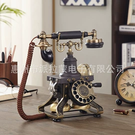 黑胶唱片机;蓝牙音箱;酒吧装饰摆件