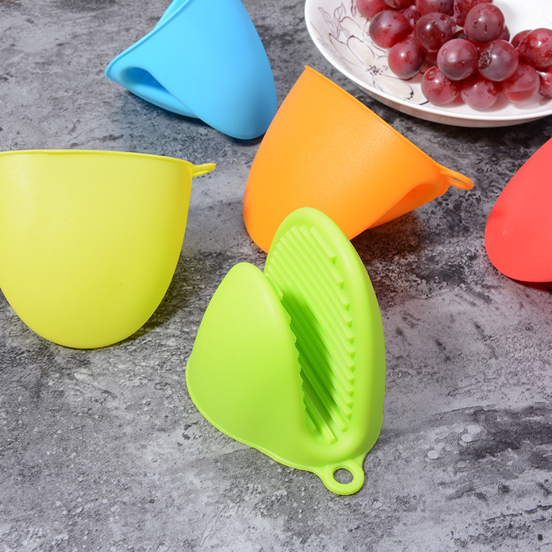 Clips Agarradores de Silicona Resistente a Altas Temperaturas y Aislamiento Térmico para Cocina y Hornear image 2