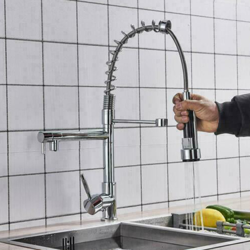 Tire de la cocina de primavera caliente y fría grifo retráctil fregadero de cuatro funciones doble lavabo de agua grifo giratorio