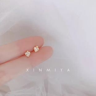 ����Ů���ϰ�ɴ����Ķ��h����С�������ٴ����Ķ��Ů�B����