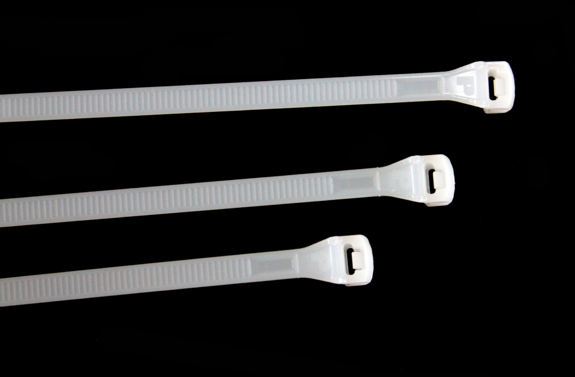 Panduiit��--��CBR3S-M����ʽ�������������͸������ߴ�274X4.8mm