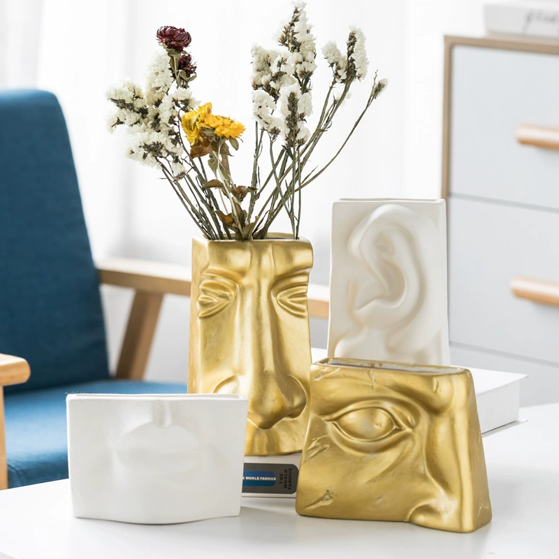 Лицевые губы глаза нос уши Обычная обожженная керамическая ваза Платина желтый поддельные украшения дома простой современный