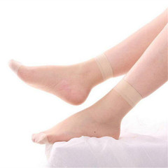 Factory wholesale: Crystal silk stockings, women's ultra-thin velvet invisible socks, transparent short socks for spring, summer, and autumn — plus cozy woolen socks.