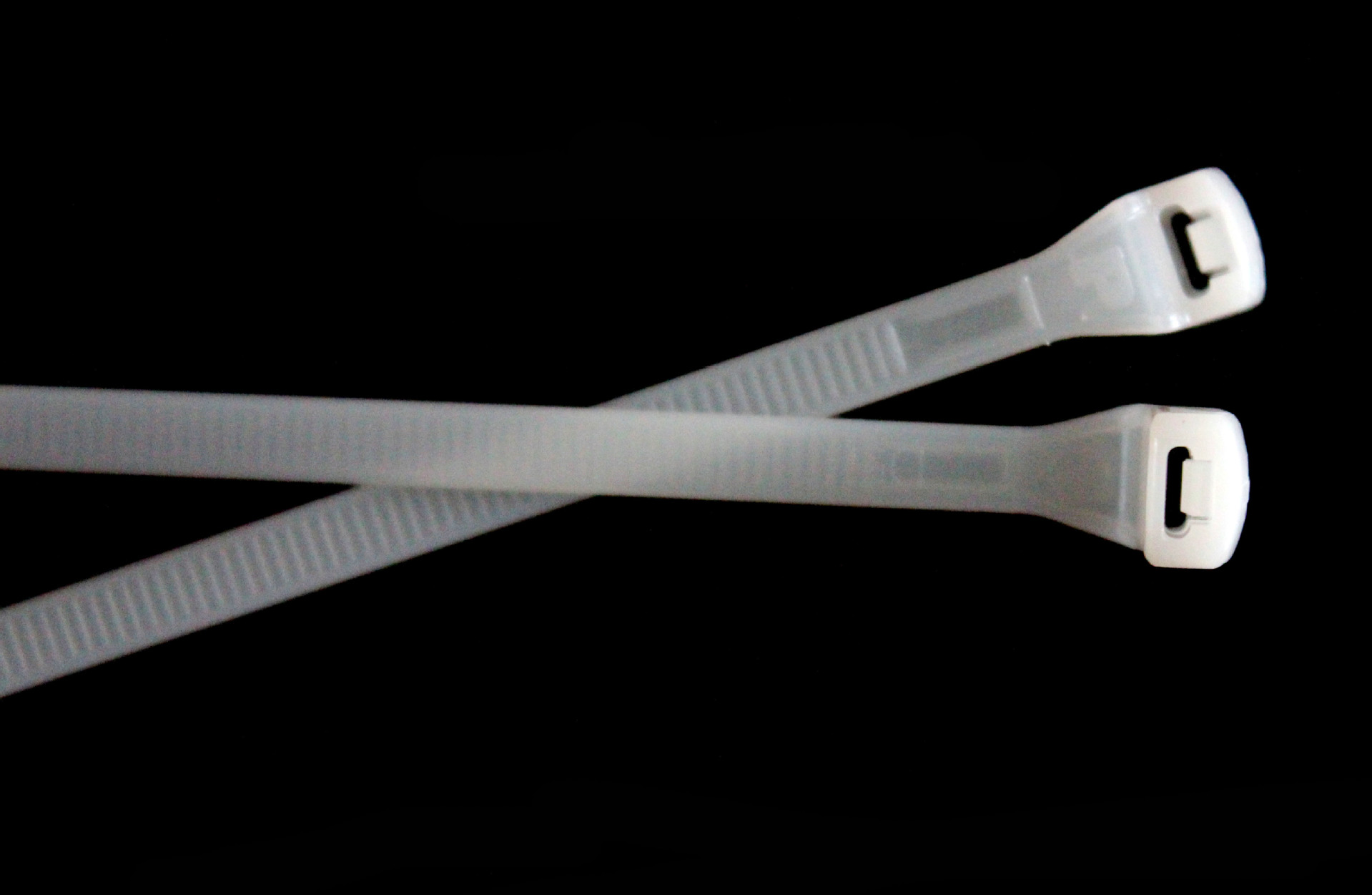 Panduiit��--��CBR3S-M����ʽ�������������͸������ߴ�274X4.8mm